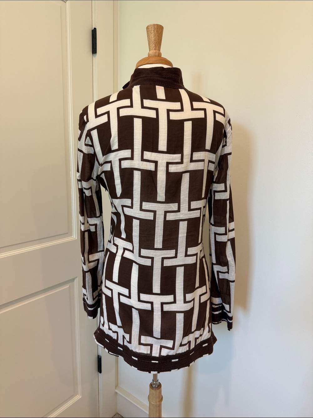 Tory Burch Brown and White Geometric V-Neck Tunic - Picture 3 of 8